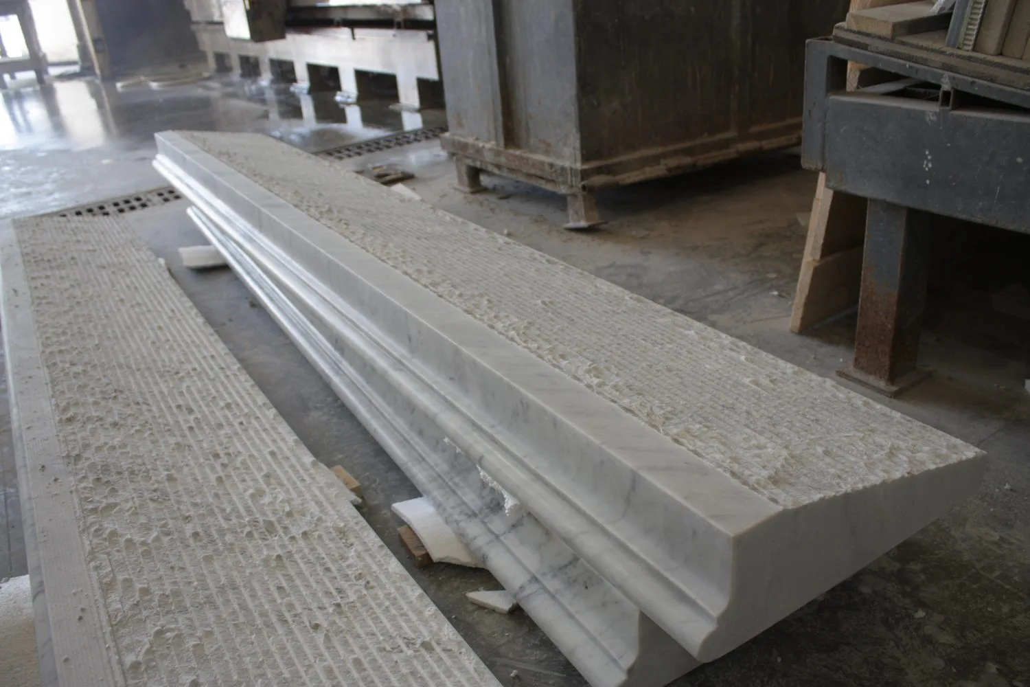 Scala in marmo e pietra naturale · Marmi di Carrara · lavoro 6