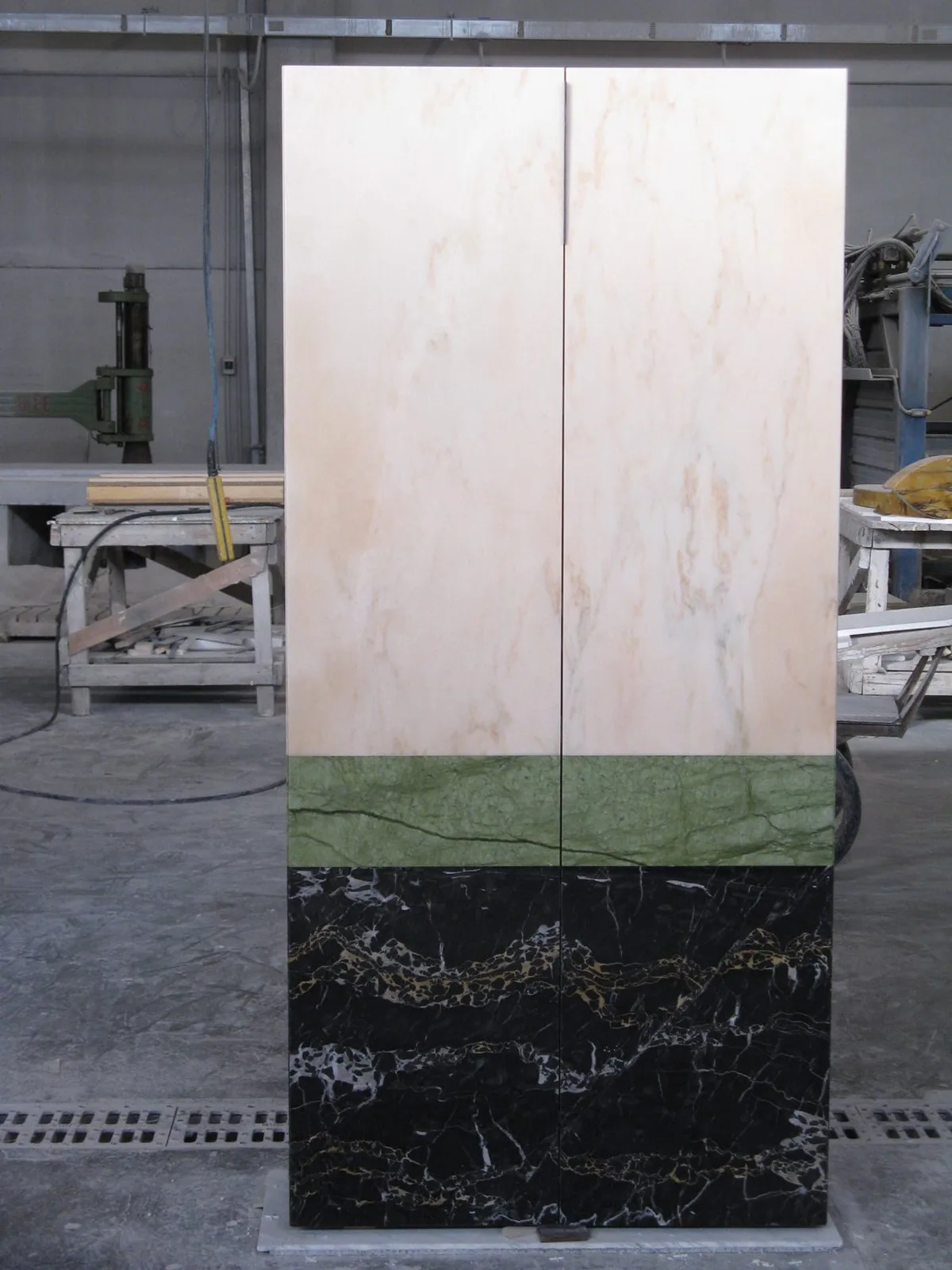 Arredo in marmo e pietra naturale · Marmi di Carrara · lavoro 16