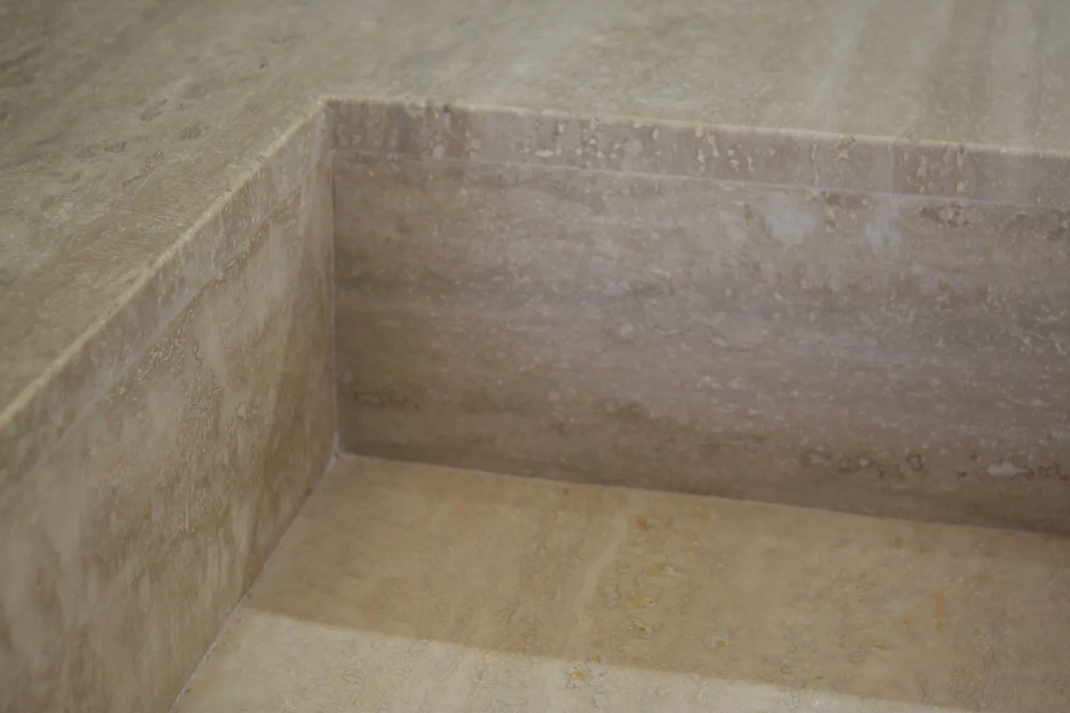 Arredo in marmo e pietra naturale · Marmi di Carrara · lavoro 23