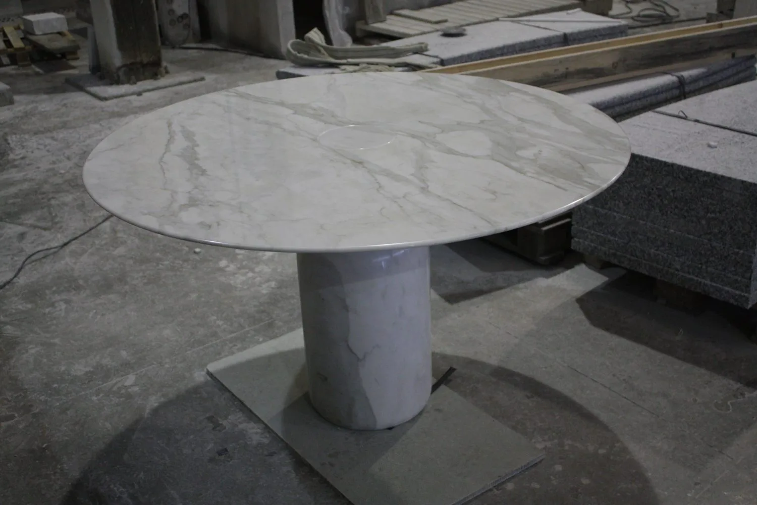 Arredo in marmo e pietra naturale · Marmi di Carrara · lavoro 34