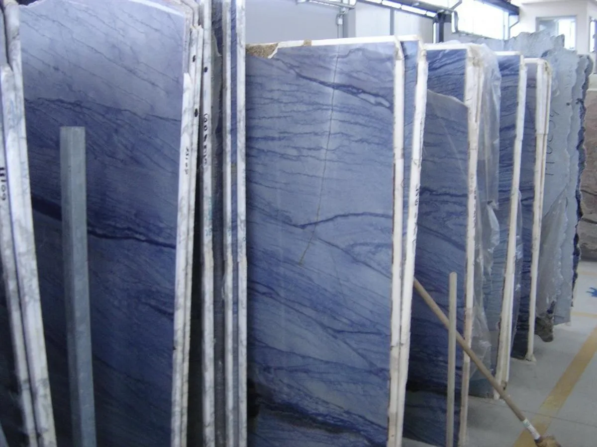 Azul Bochira · pietre