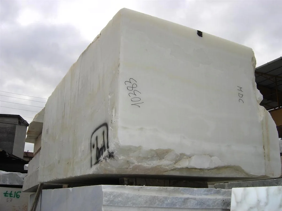 Super White Onice Block · onic