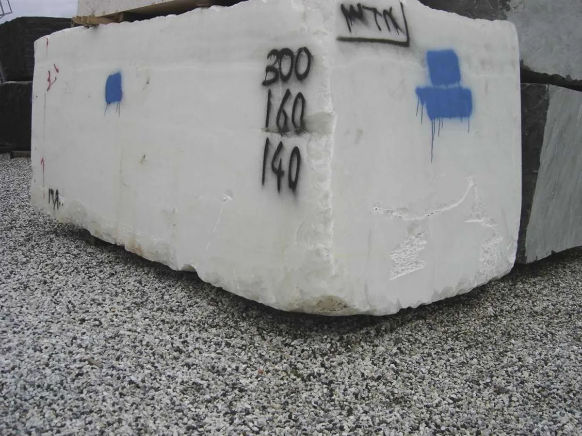 Super White Onyx (Bl) · onic