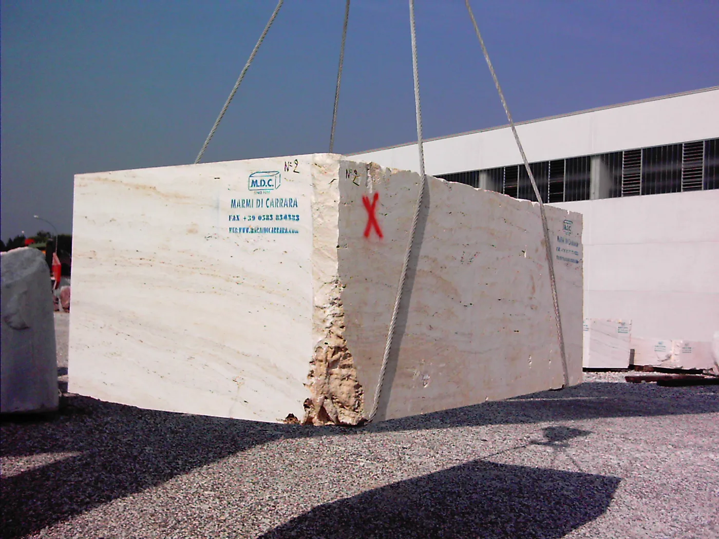 Trav Bianco · pietre